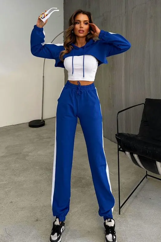 Compleu sport Bold Comfort, cu trei piese, hanorac decupat, top asortat si pantaloni cu dunga laterala, Albastru