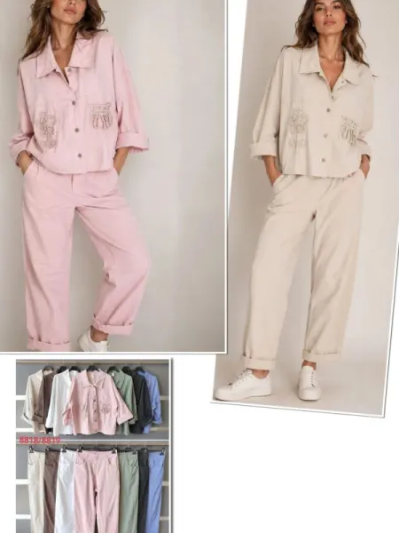 Costum dama cu aplicatii, en-gross