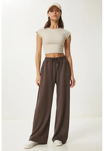 Pantaloni dama - Happiness Istanbul - pantaloni de trening ISTANBUL - picior larg - maro mocha - textil -