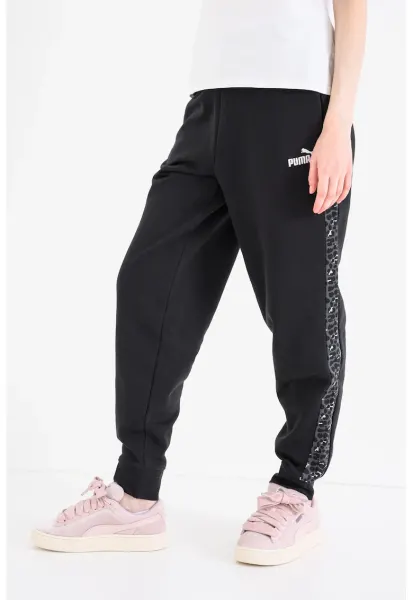 Pantaloni de trening cu imprimeu grafic si benzi laterale contrastante Ess - Negru stins