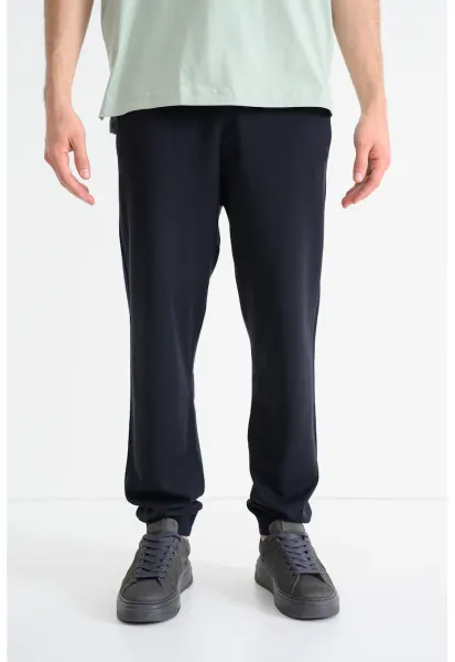 Pantaloni de trening cu snur in talie - Negru stins