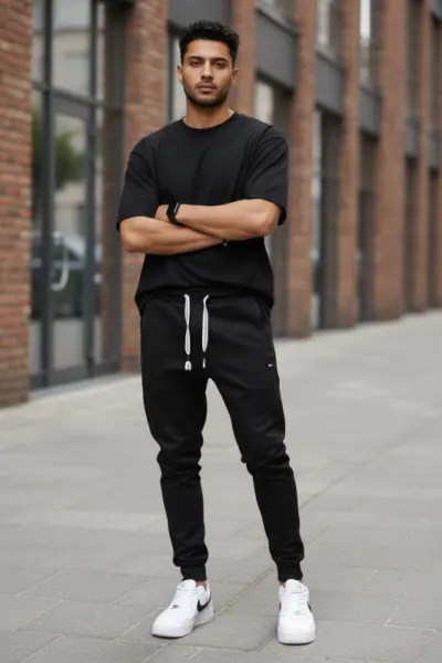 Pantaloni de trening negri L1128 40-1.2