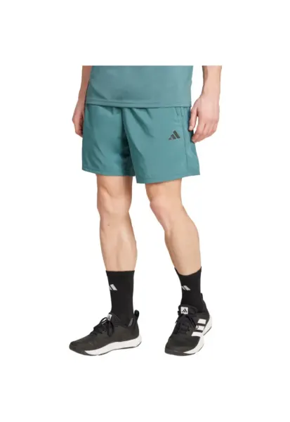 Pantaloni sport barbati -  Train Essentials - scurti - verde - material textil