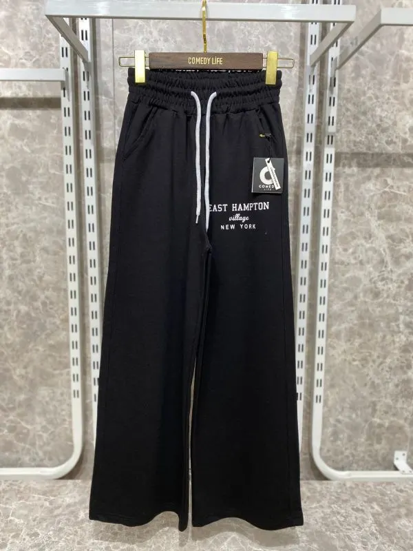 Pantaloni sport , croi larg cu scris pe picior, en-gross