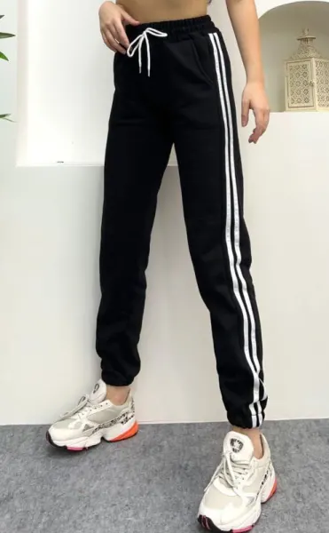 Pantaloni vatuiti, cu doua dungi laterale albe, en-gross
