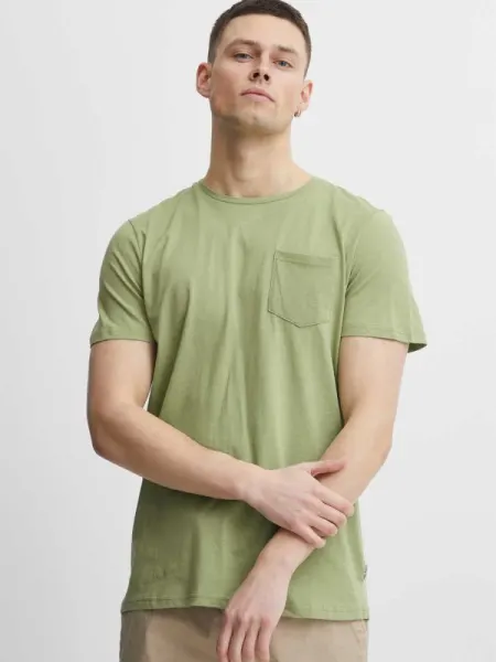 Tricou