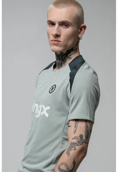 Tricou cu Dri Fit si decolteu la baza gatului pentru fotbal - Alb/Verde pal